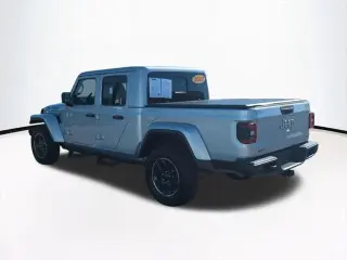 Jeep Gladiator 2022 4x4 Overland 4dr Crew Cab 5.0 ft. SB