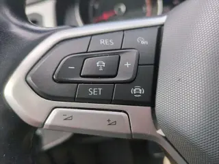 Volkswagen Atlas 2021 AWD SE 4Motion 4dr SUV w/Technology (midyear release)