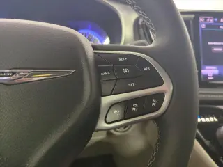 Chrysler Pacifica 2023 Touring L 4dr Mini-Van