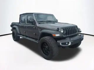 Jeep Gladiator 2024 4x4 Sport 4dr Crew Cab 5.0 ft. SB