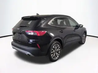 Ford Escape Hybrid 2022 AWD Titanium 4dr SUV