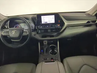 Toyota Highlander 2023 XLE 4dr SUV