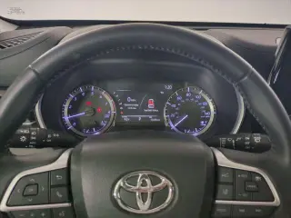 Toyota Highlander 2023 XLE 4dr SUV