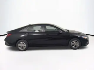 Hyundai ELANTRA 2025 SE 4dr Sedan