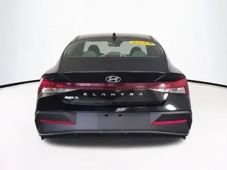 Hyundai ELANTRA 2025 SE 4dr Sedan