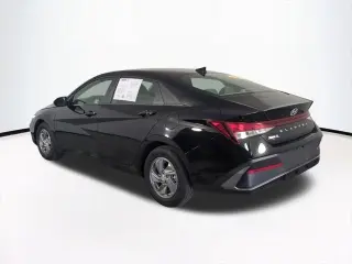 Hyundai ELANTRA 2025 SE 4dr Sedan