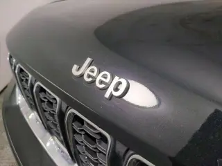 Jeep Grand Cherokee 2025 4x4 Laredo 4dr SUV