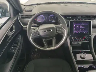Jeep Grand Cherokee 2025 4x4 Laredo 4dr SUV