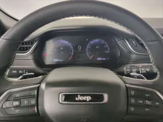 Jeep Grand Cherokee 2025 4x4 Laredo 4dr SUV
