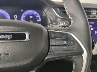 Jeep Grand Cherokee 2025 4x4 Laredo 4dr SUV