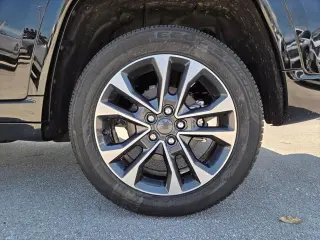 Jeep Grand Cherokee 2022 4x2 Overland 4dr SUV (midyear release)