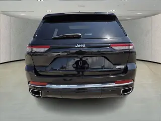 Jeep Grand Cherokee 2022 4x2 Overland 4dr SUV (midyear release)