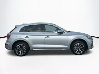 Audi Q5 2024 AWD quattro S line Premium Plus 45 TFSI 4dr SUV