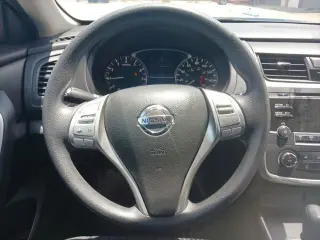 Nissan Altima 2018 2.5 S 4dr Sedan