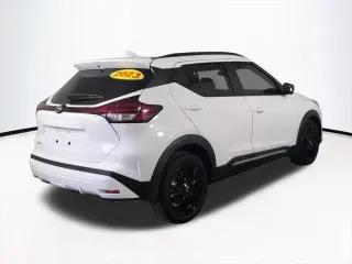 Nissan Kicks 2023 SR 4dr Crossover