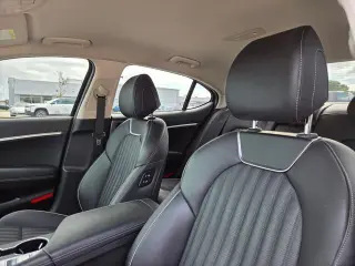 Genesis G70 2023 3.3T Standard 4dr Sedan