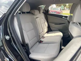 Hyundai TUCSON 2021 SE 4dr SUV