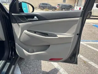 Hyundai TUCSON 2021 SE 4dr SUV