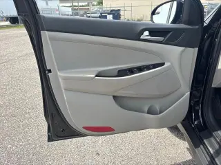 Hyundai TUCSON 2021 SE 4dr SUV