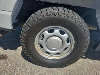 Ford F-150 2022 4x4 XL 4dr SuperCrew 5.5 ft. SB