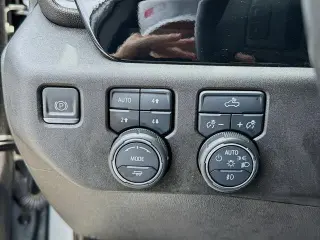 Chevrolet Silverado 1500 2023 4x4 RST 4dr Crew Cab 5.8 ft. SB