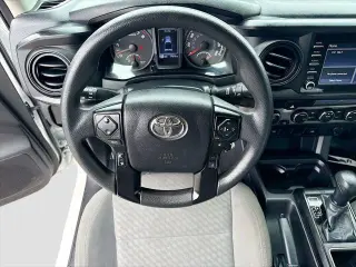Toyota Tacoma 2022 4x4 SR V6 4dr Access Cab 6.1 ft LB
