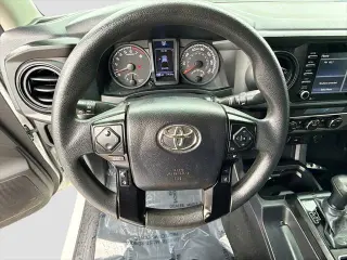 Toyota Tacoma 2022 4x4 SR V6 4dr Access Cab 6.1 ft LB