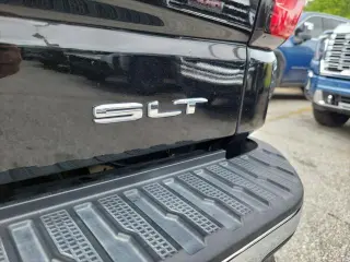 GMC Sierra 1500 2022 4x4 SLT 4dr Crew Cab 5.8 ft. SB