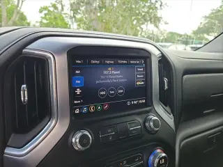 GMC Sierra 1500 2020 4x4 SLT 4dr Crew Cab 5.8 ft. SB