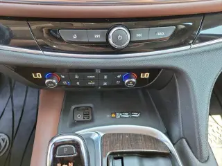Buick Enclave 2021 4x4 Avenir 4dr Crossover