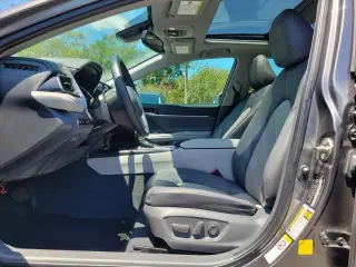 Toyota Camry 2019 XLE 4dr Sedan