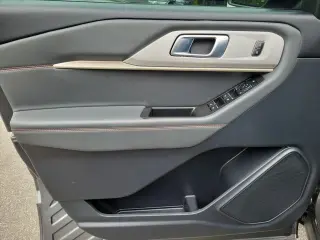 Ford Explorer 2025 Active 4dr SUV
