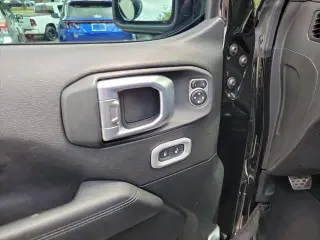 Jeep Wrangler Unlimited 2020 4x4 Sahara 4dr SUV