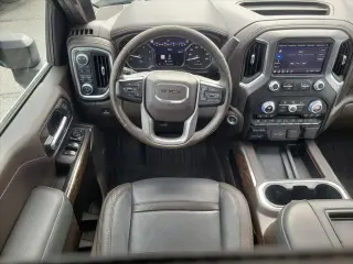 GMC Sierra 3500HD 2020 4x4 Denali 4dr Crew Cab SB SRW