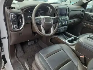 GMC Sierra 3500HD 2020 4x4 Denali 4dr Crew Cab SB SRW