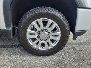 GMC Sierra 3500HD 2020 4x4 Denali 4dr Crew Cab SB SRW