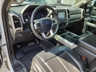 Ford F-250 Super Duty 2020 4x4 Lariat 4dr Crew Cab 6.8 ft. SB Pickup