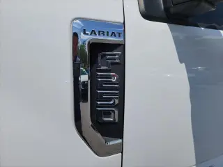 Ford F-250 Super Duty 2020 4x4 Lariat 4dr Crew Cab 6.8 ft. SB Pickup