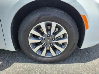 Chrysler Pacifica Hybrid 2022 Touring L 4dr Mini-Van