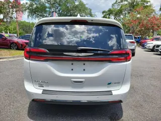 Chrysler Pacifica Hybrid 2022 Touring L 4dr Mini-Van