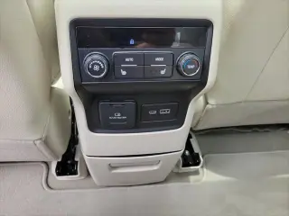 GMC Acadia 2023 Denali 4dr SUV