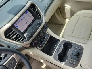 GMC Acadia 2023 Denali 4dr SUV