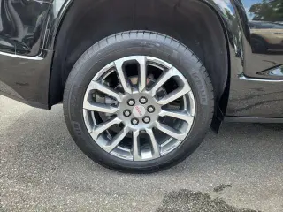 GMC Acadia 2023 Denali 4dr SUV