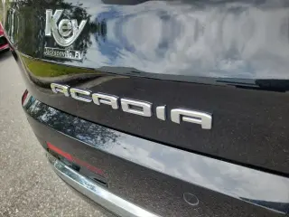 GMC Acadia 2023 Denali 4dr SUV