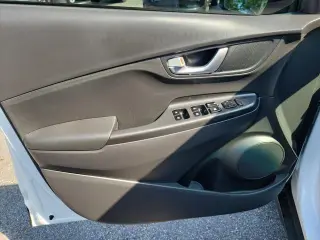 Hyundai KONA 2023 SEL 4dr Crossover