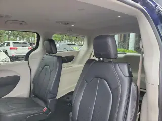 Chrysler Pacifica 2019 Touring L 4dr Mini-Van