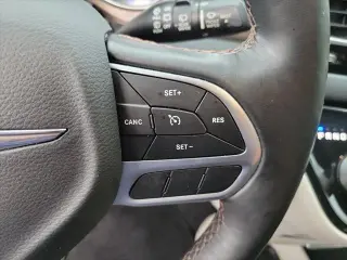 Chrysler Pacifica 2019 Touring L 4dr Mini-Van