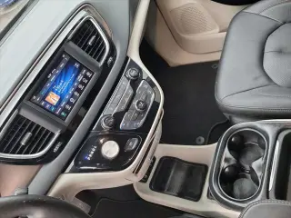 Chrysler Pacifica 2019 Touring L 4dr Mini-Van