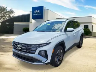 Hyundai TUCSON 2026 SEL 4dr SUV