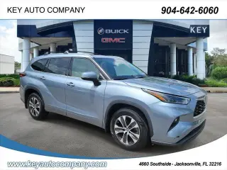 Toyota Highlander 2021 AWD XLE 4dr SUV